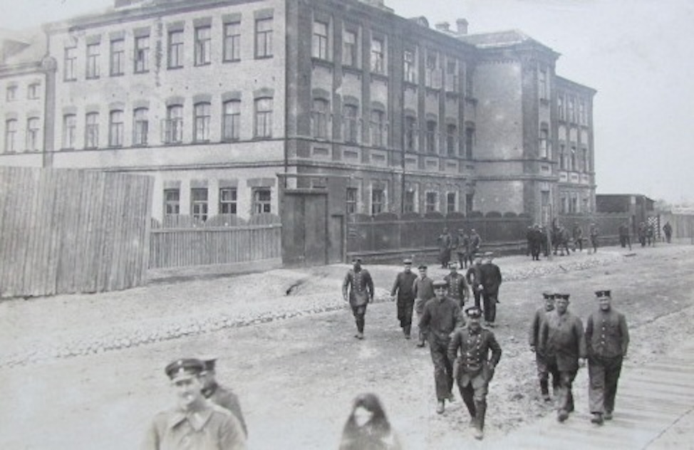 Chaimo Epšteino ir Izidoriaus Szpajzero licėjaus ir gimnazijos pastatas I PK metais.